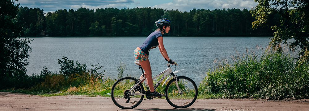 Top 5 des itinéraires suisses pour les amateurs de vélo, autour d'un lac